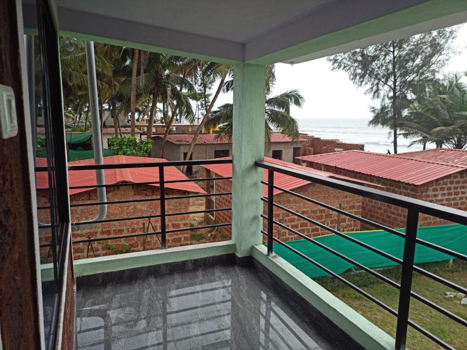 Parshuram Sea Shore Cafe And Rooms, Gokarna * Gokarna (Karnataka)