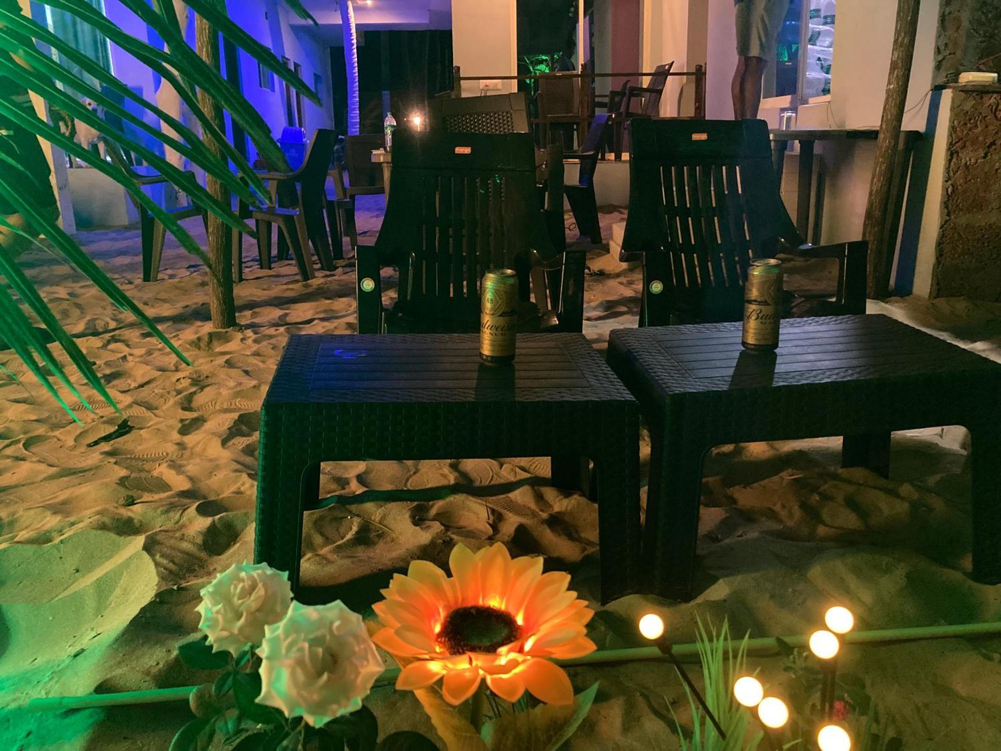 Oceanic And Restaurant Gokarna * Gokarna (Karnataka)