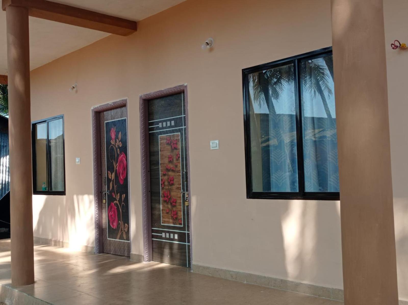 Redkar Gokarna Front Ac And Non Ac Gokarna (Karnataka)