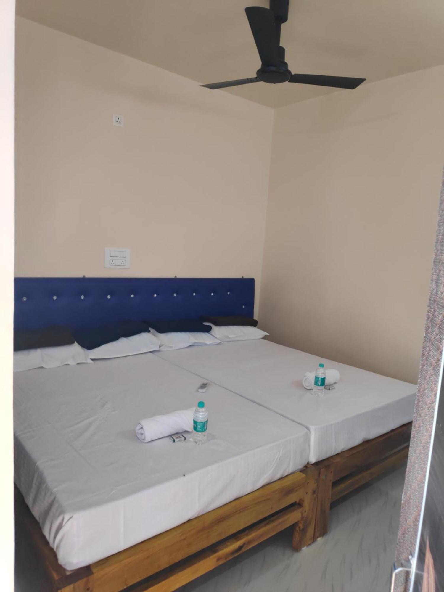 Redkar Gokarna Front Ac And Non Ac