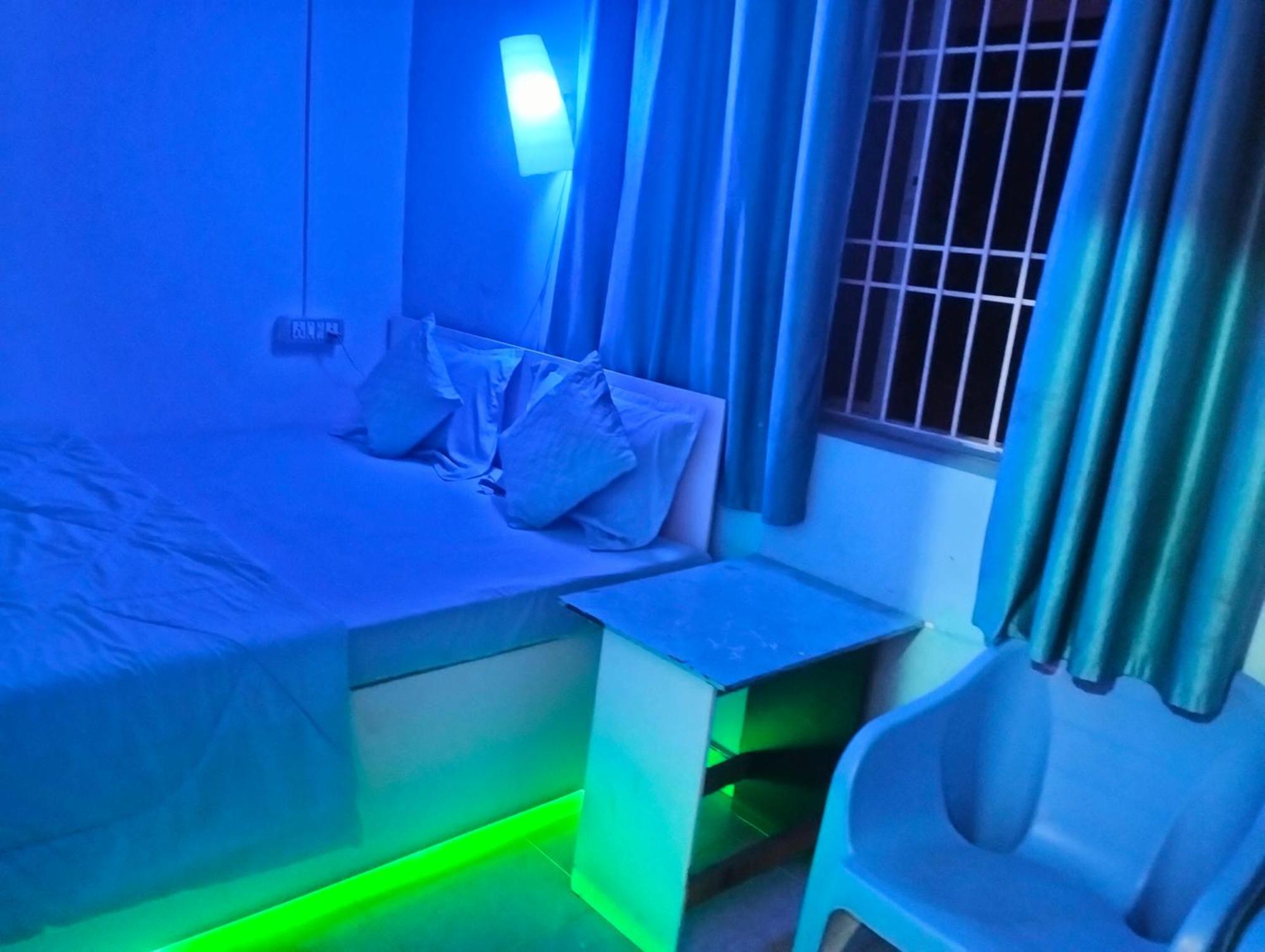 Homestay Greenland Gokarna Ac And Non Ac Only For Bachelors And Young Couples *