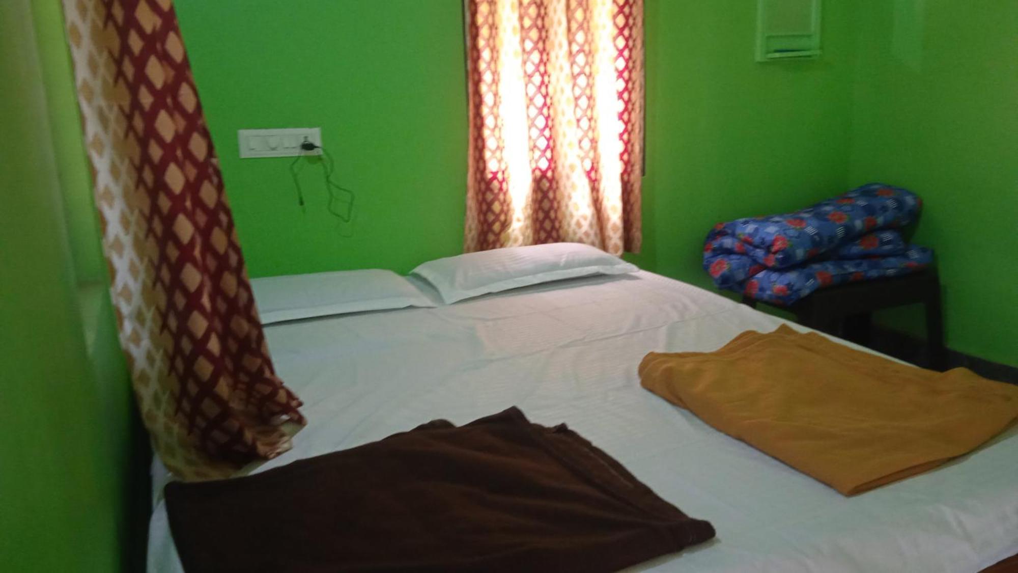 Ibbani Guest house Gokarna (Karnataka)