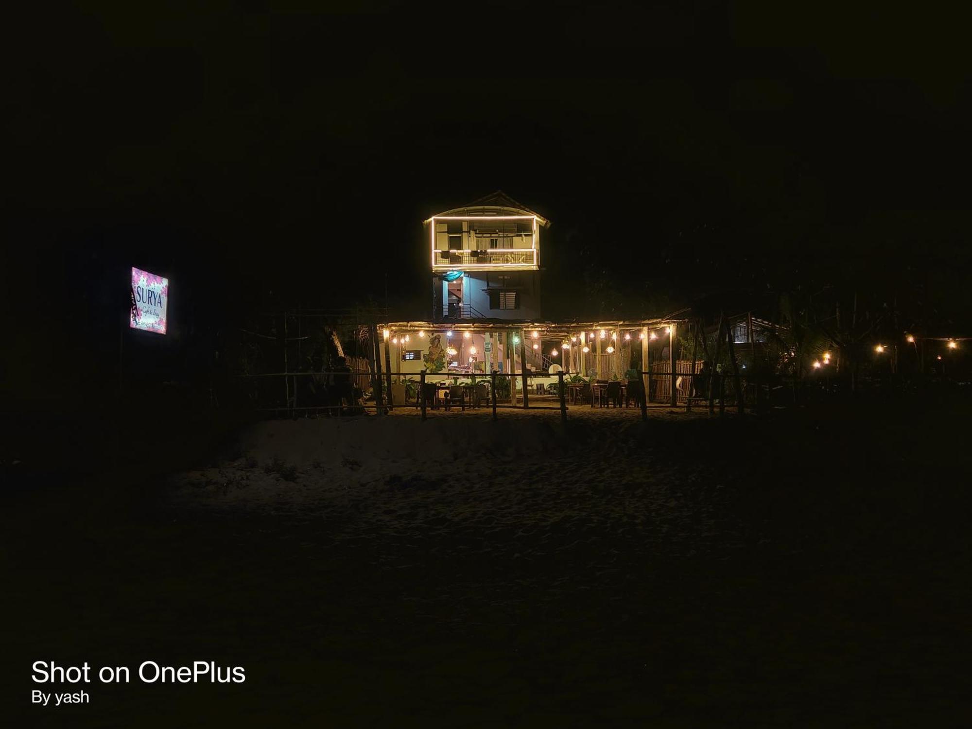 Surya Cafe And Sea View * Gokarna (Karnataka)