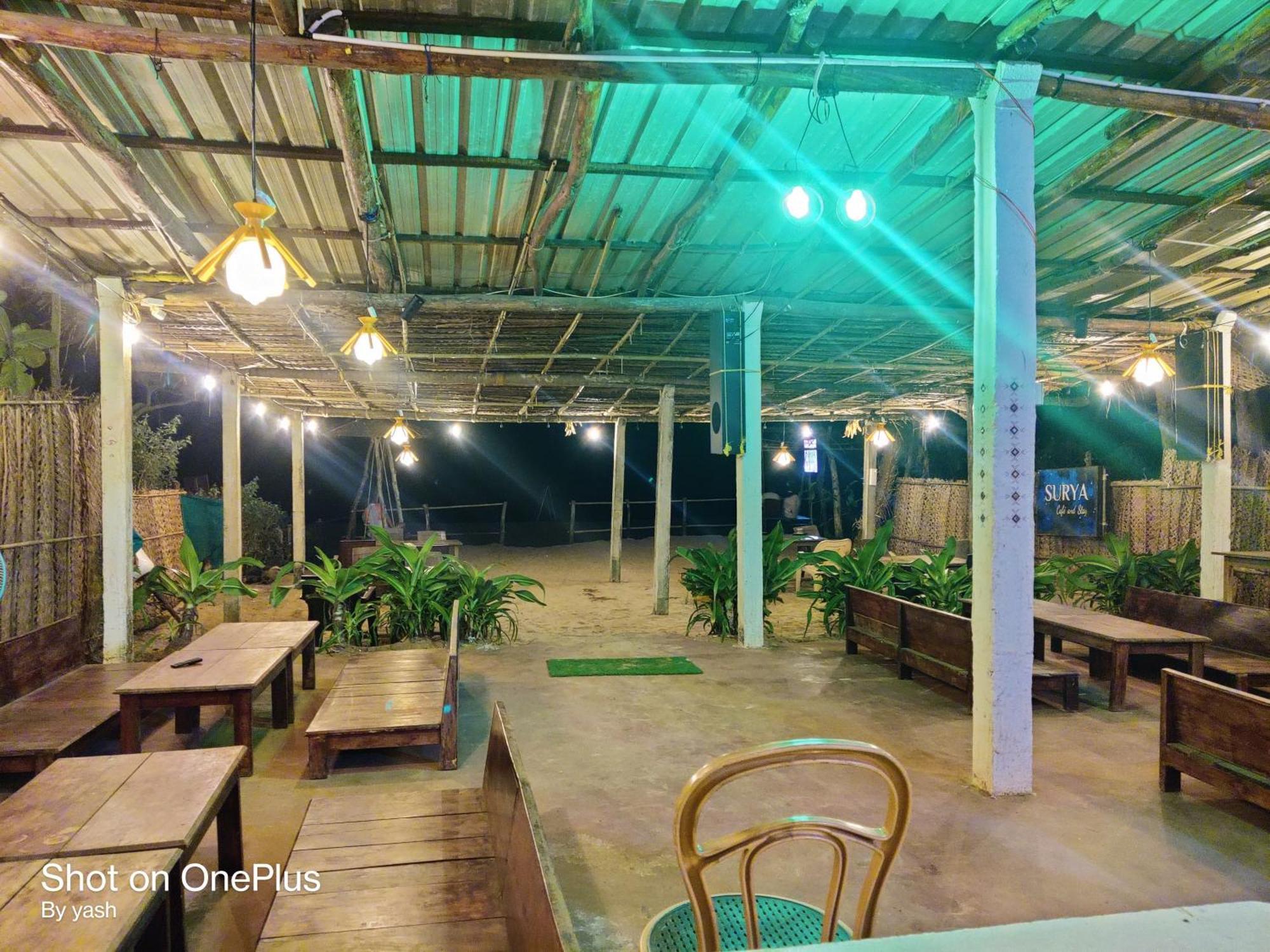 Surya Cafe And Sea View Hotel