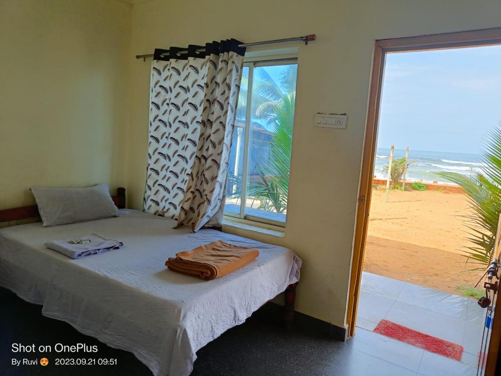 Gokarna Govekar Beach Gokarna (Karnataka)