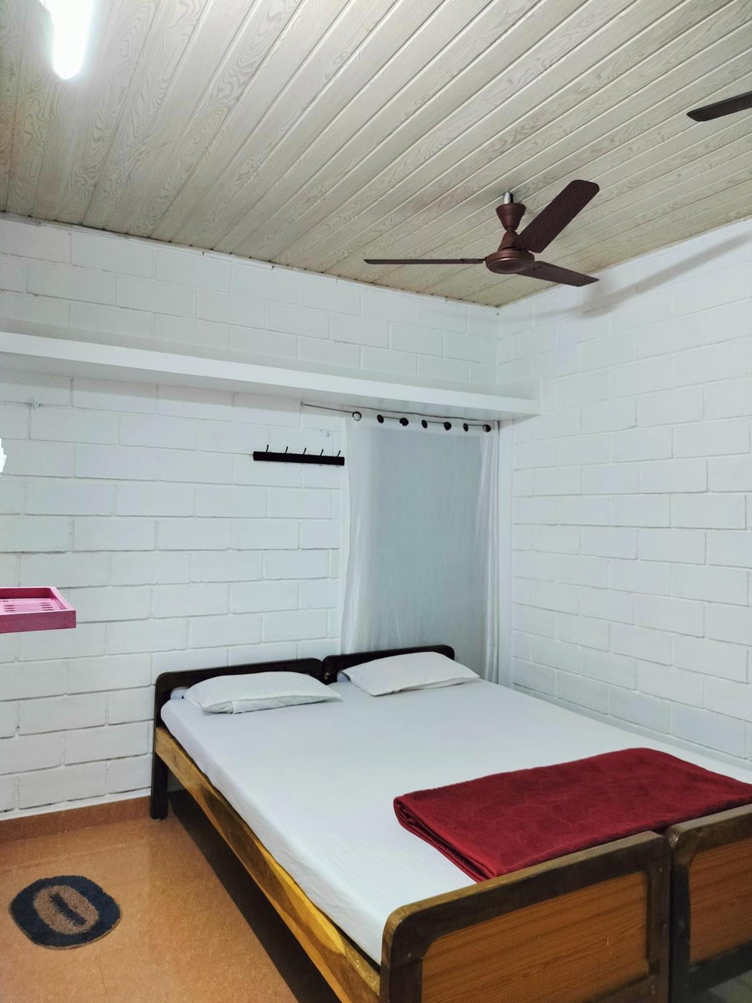 Guest house Trishula Gokarna (Karnataka)