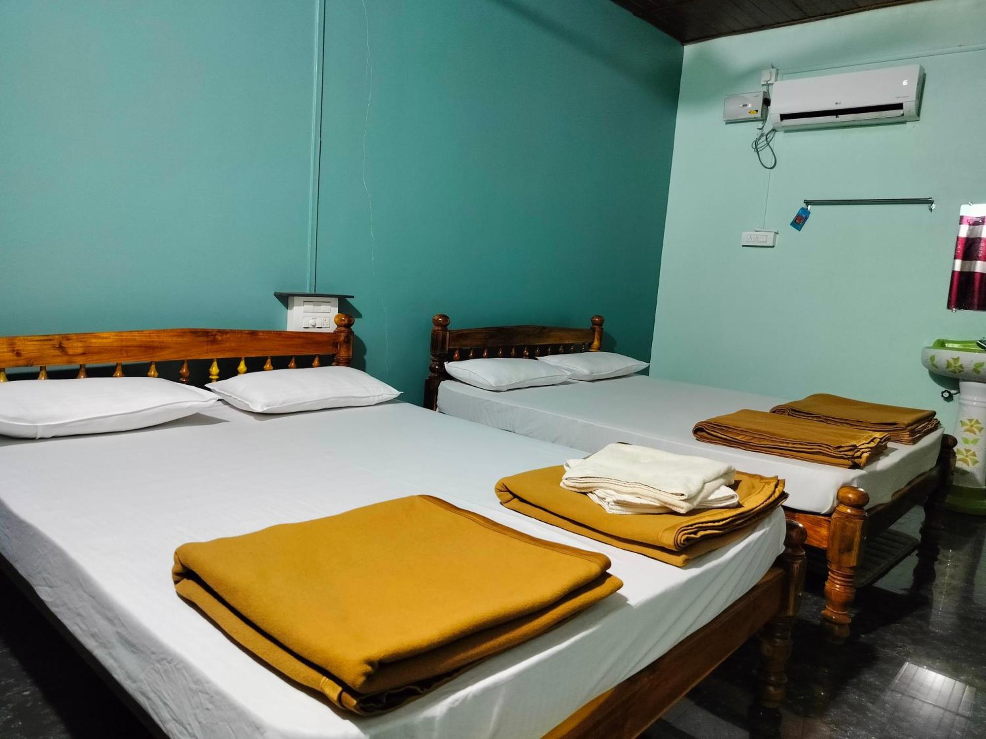 Guest house Trishula Gokarna (Karnataka)