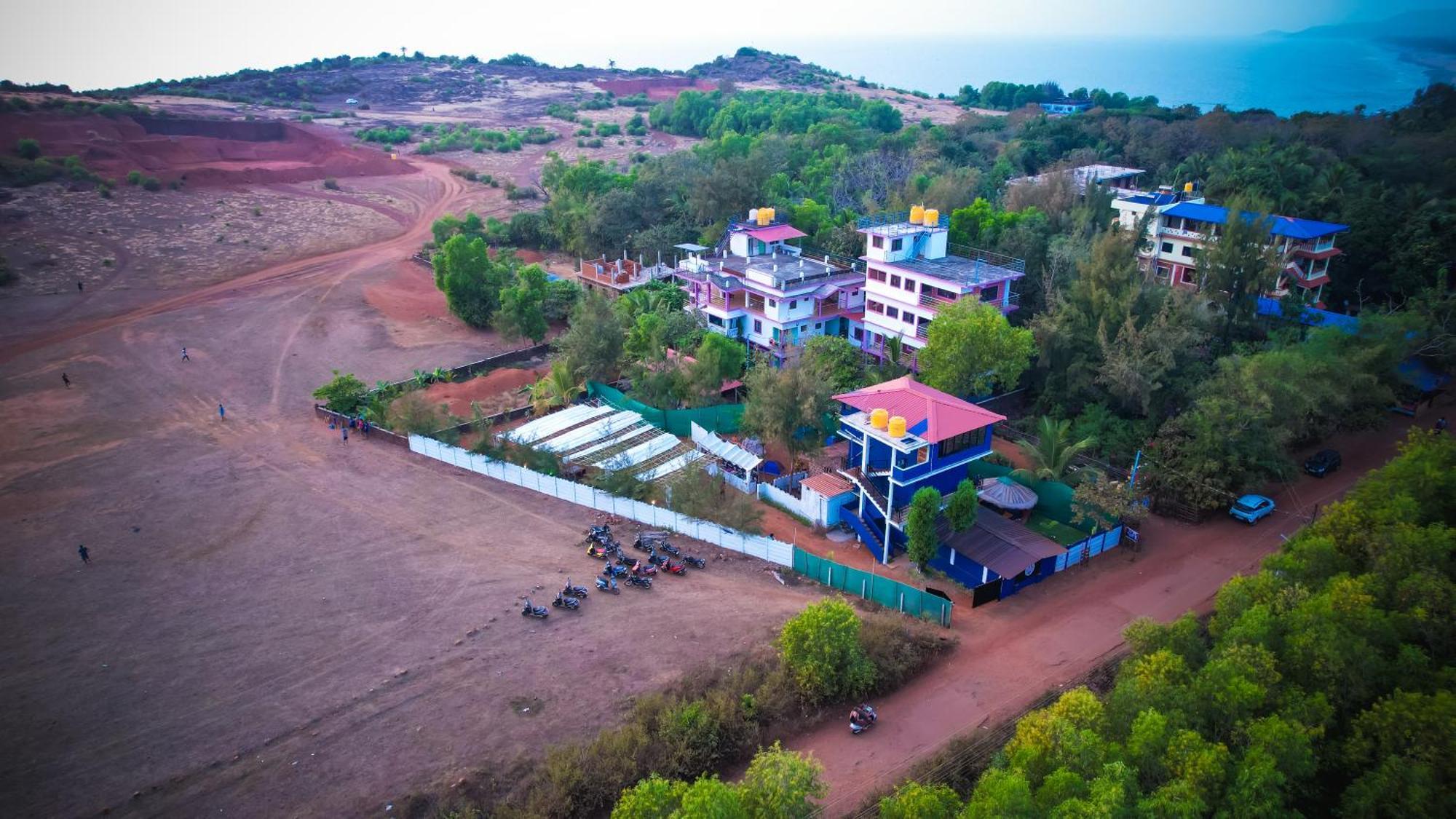 Homestay Marine Uana Cafe, And