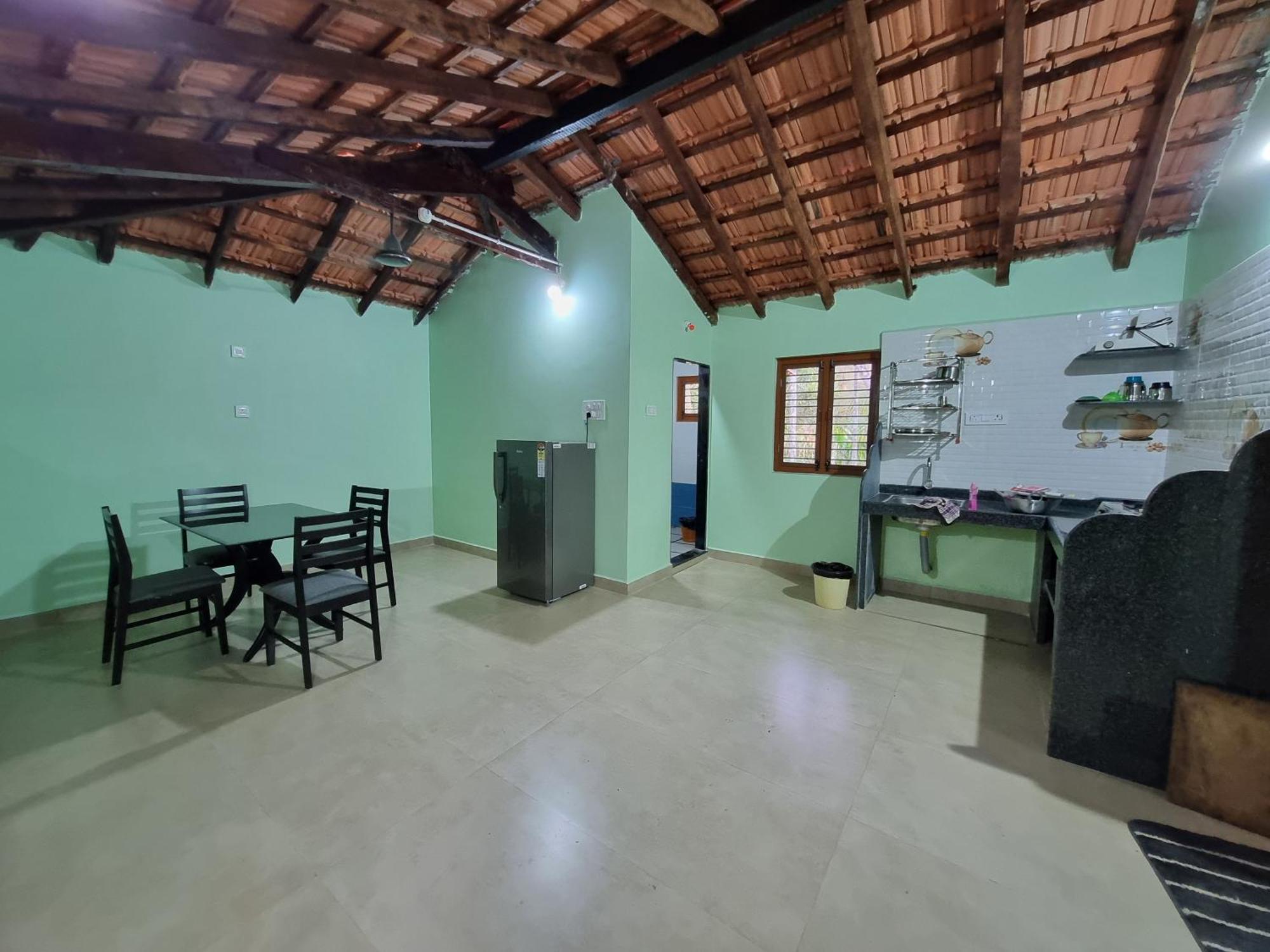 Farm Near Gokarna Bhavikodla With Kitchen Apartment *