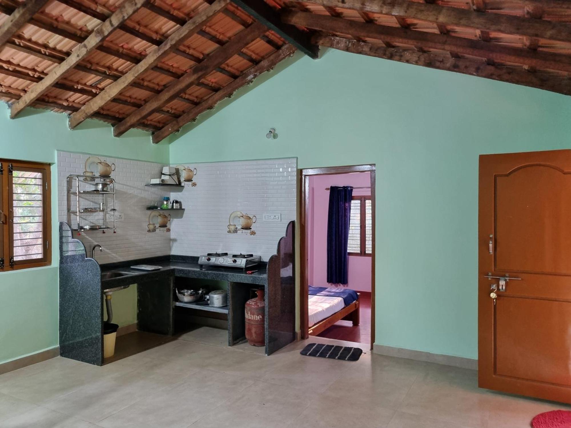 Farm Near Gokarna Bhavikodla With Kitchen * Gokarna (Karnataka)