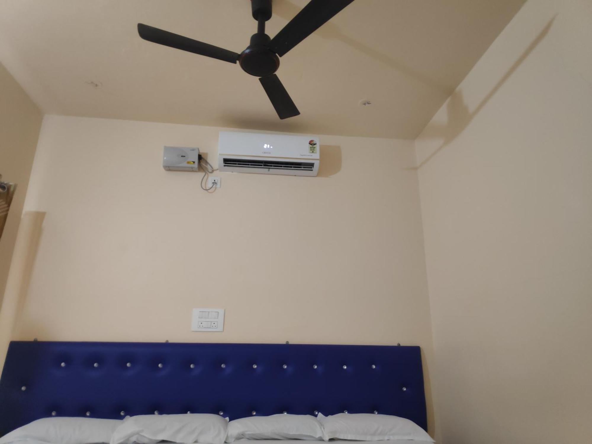 Redkar Gokarna Front Ac And Non Ac Apartment *