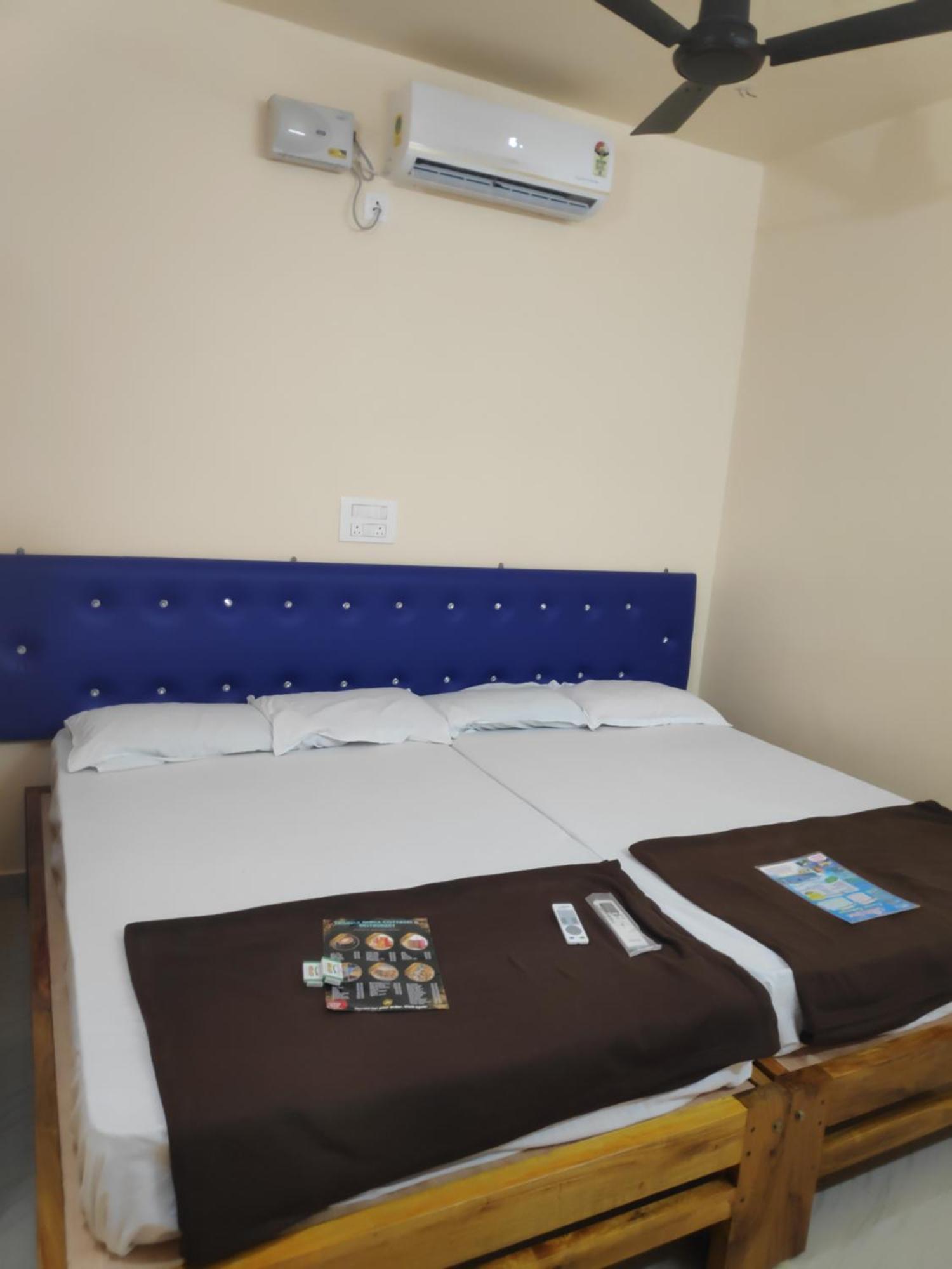 Apartment Redkar Gokarna Front Ac And Non Ac *