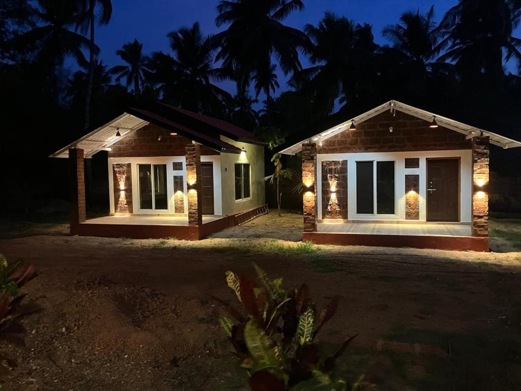 Farm stay Riverstone Riverfront Farmhouse Gokarna (Karnataka)