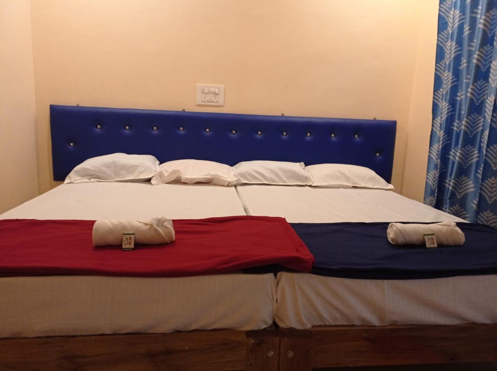 Redkar Gokarna Front Ac And Non Ac Apartment *