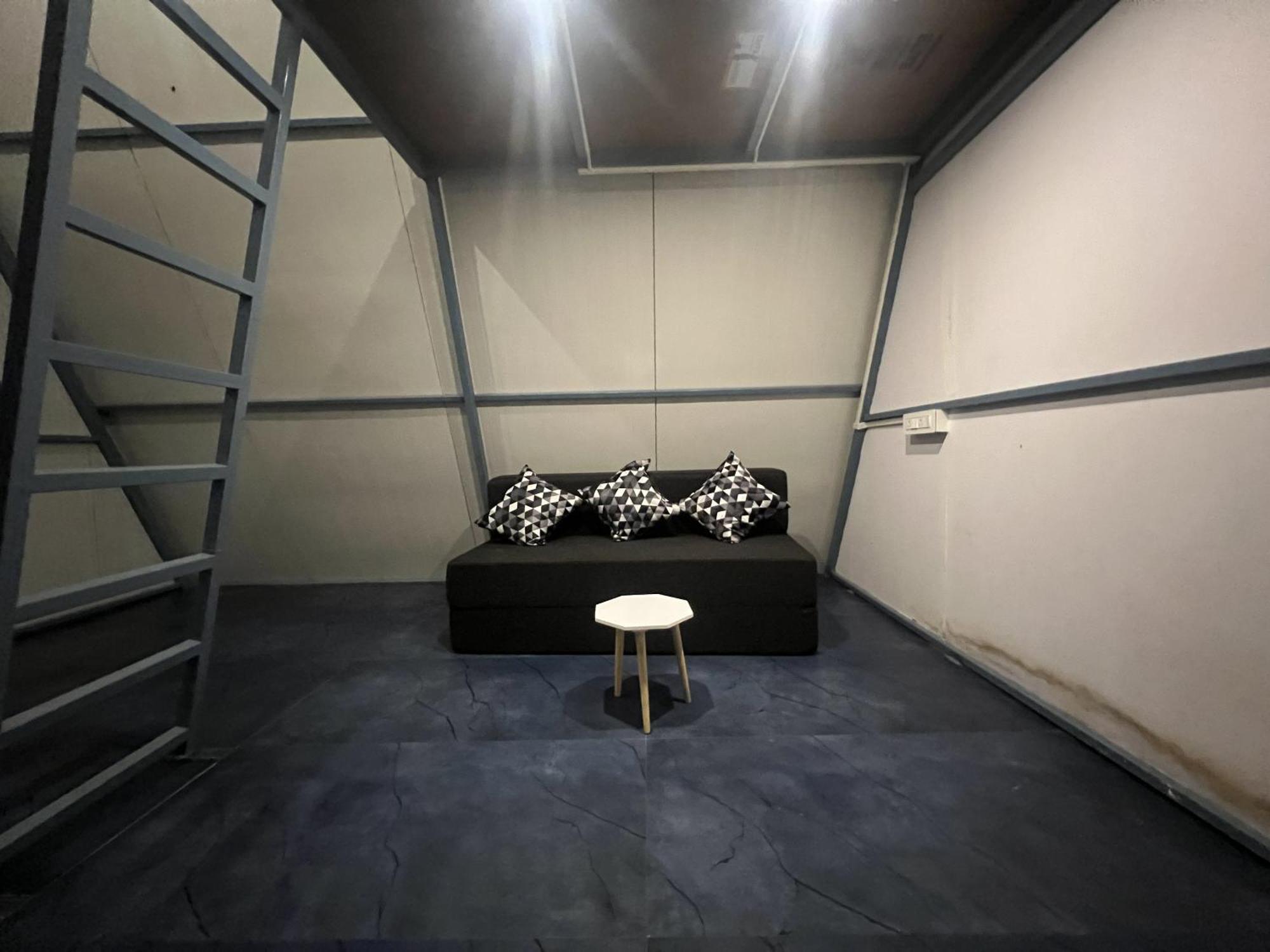 Hostel Goko