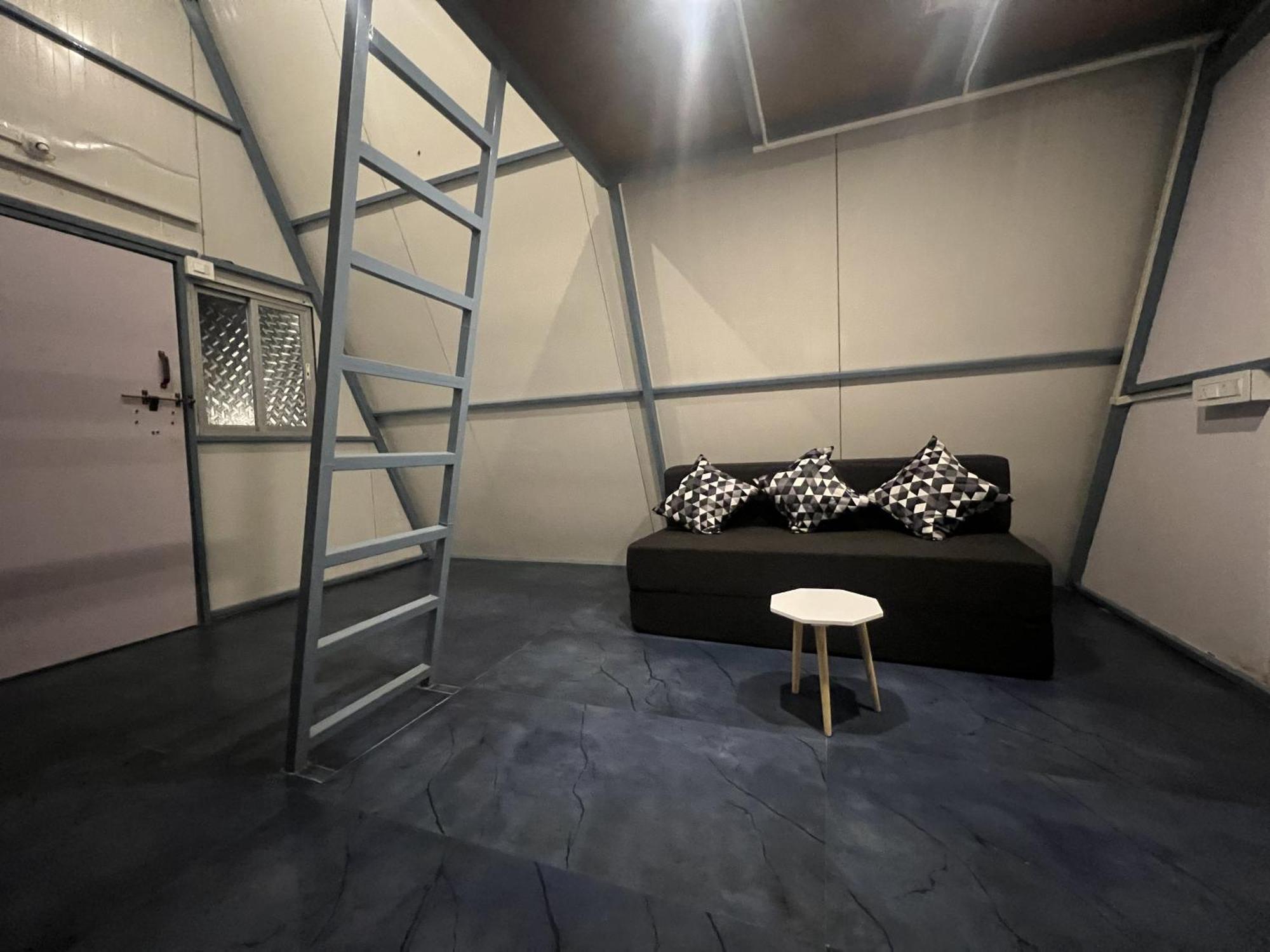 Goko Hostel *