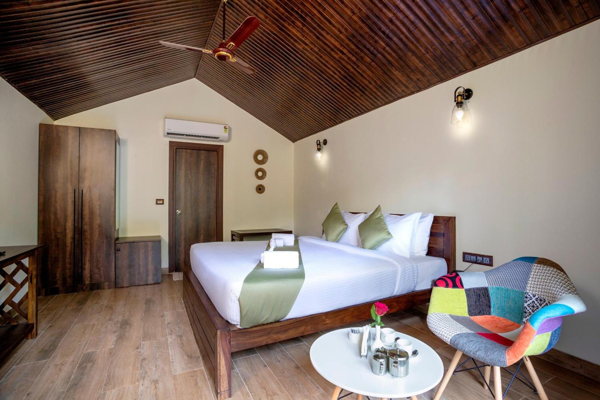 Resort Stone Wood Premier Gokarna Gokarna (Karnataka)