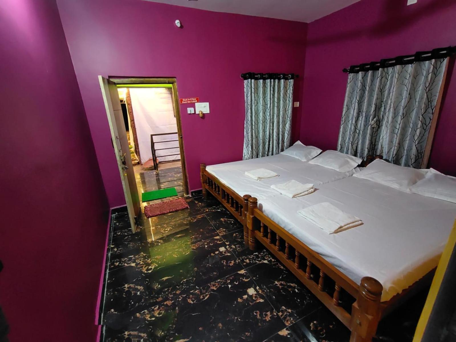 Gokarna Beach Homestay *