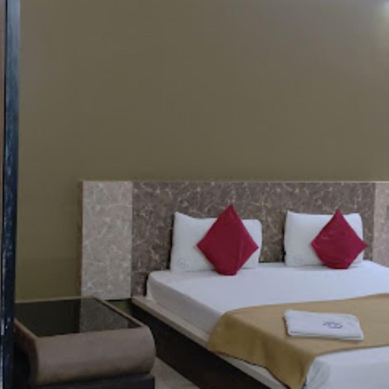 Golden Heights-gokarna 4*