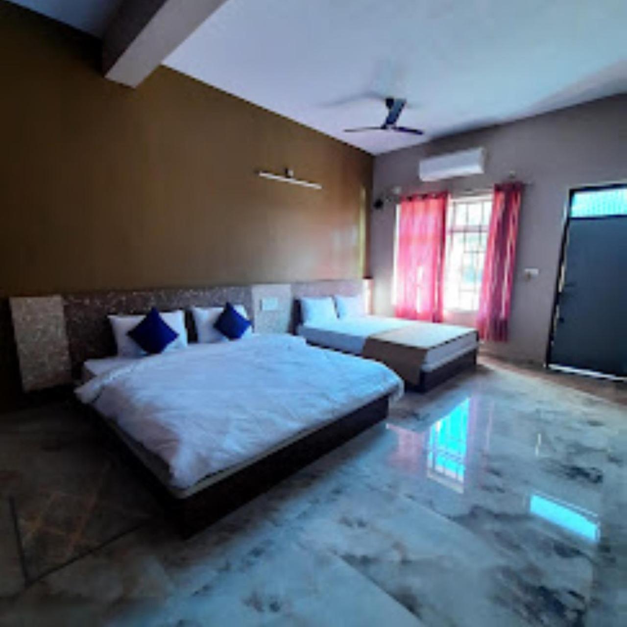 Golden Heights-gokarna Hotel Gokarna (Karnataka)