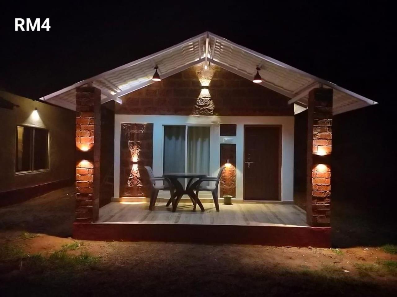 Riverstone Riverfront Resort *