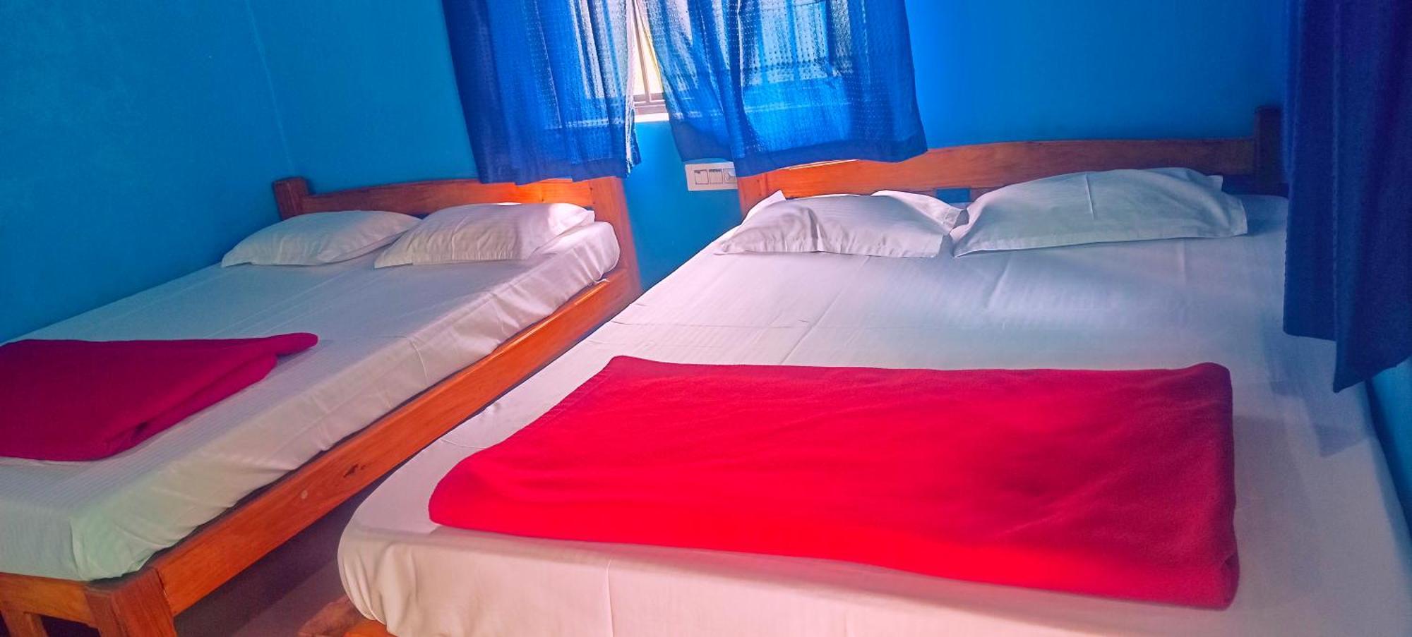 Appaji & Tnt House Homestay *