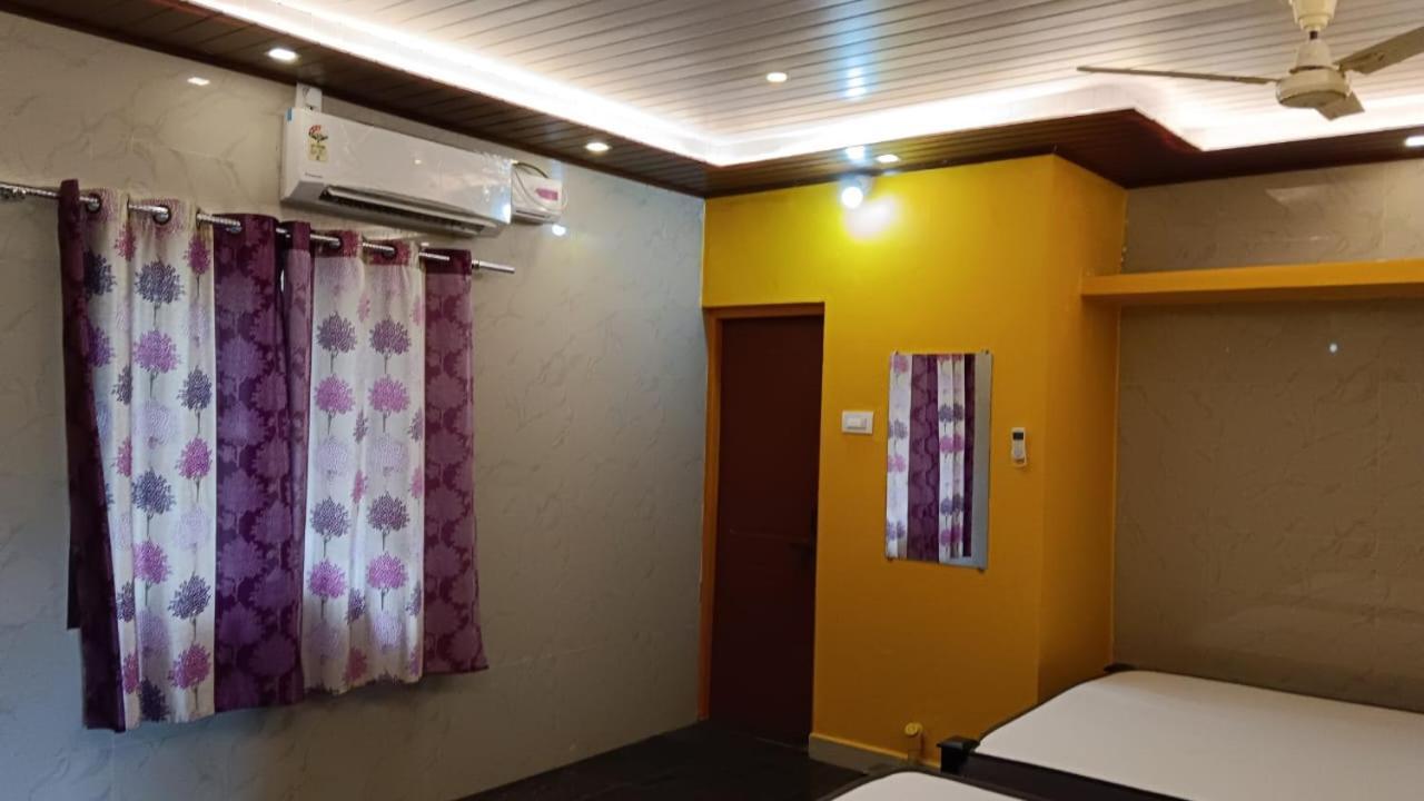 Arundekar In Side Ac Holiday home *