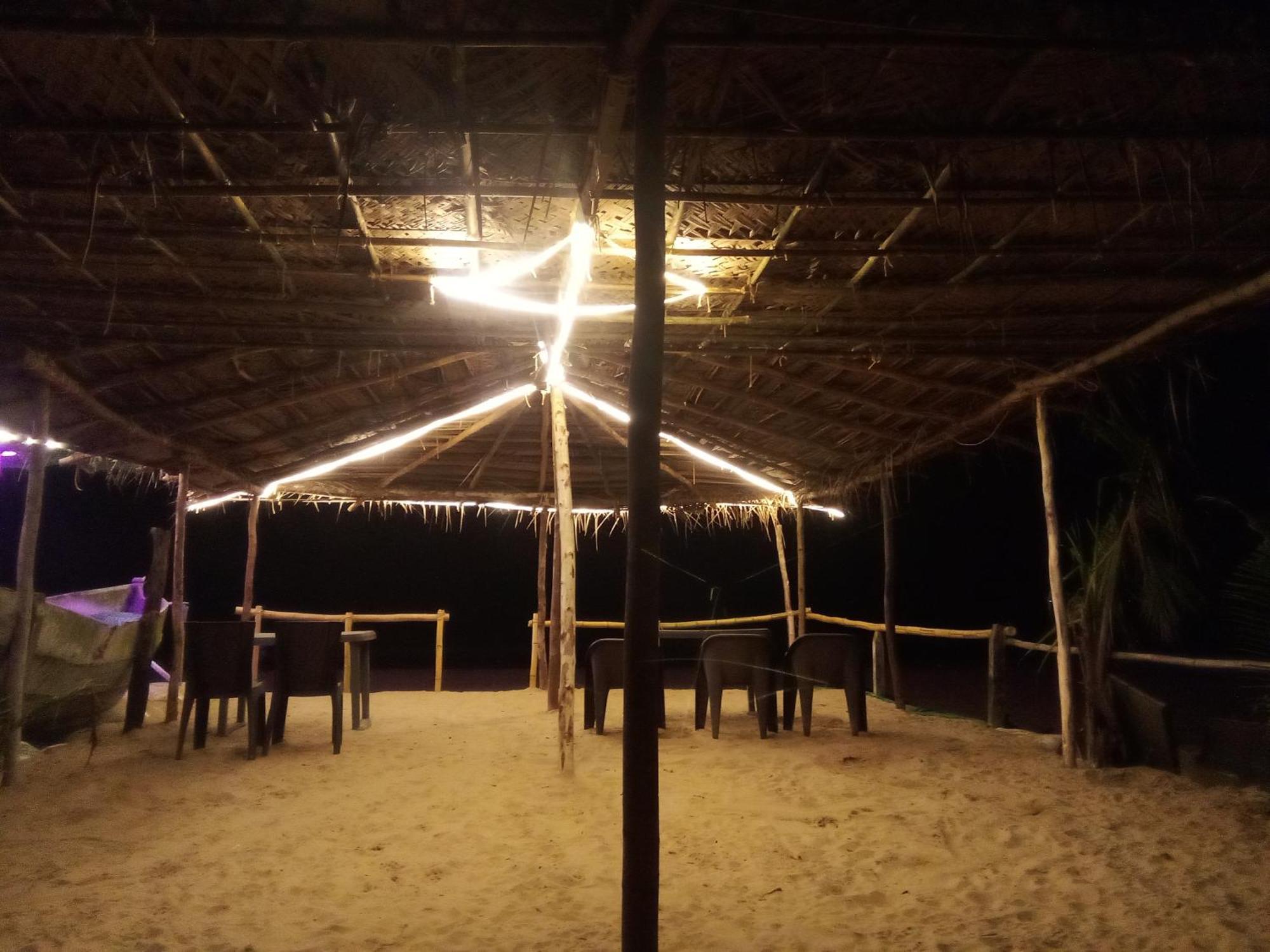 Homestay Gajananstay Facing *