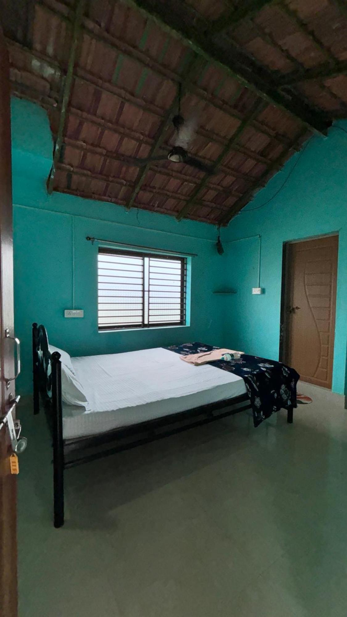 Gokarna Raj Kencha's * Gokarna (Karnataka)