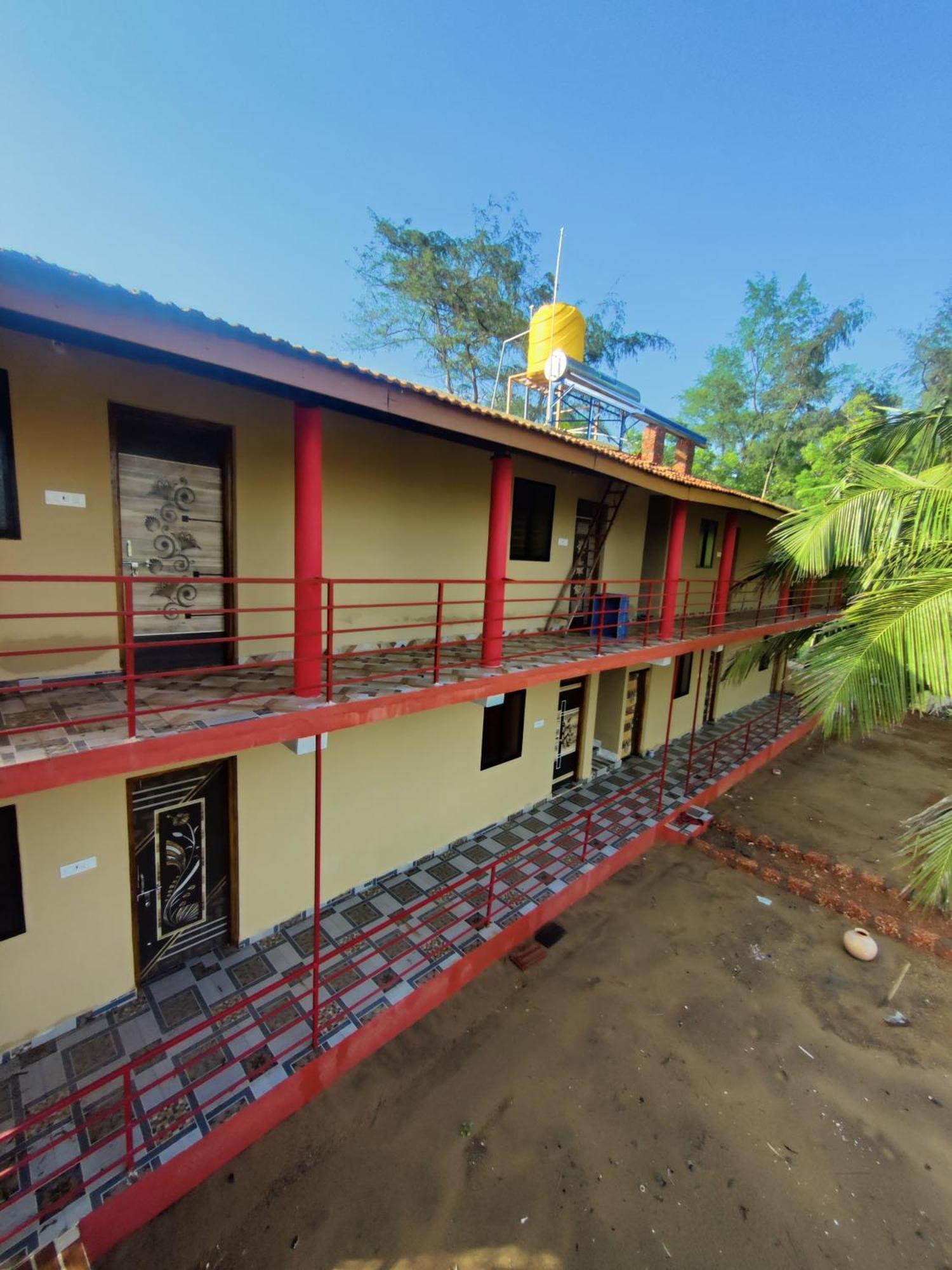 Nakshatra Resort *