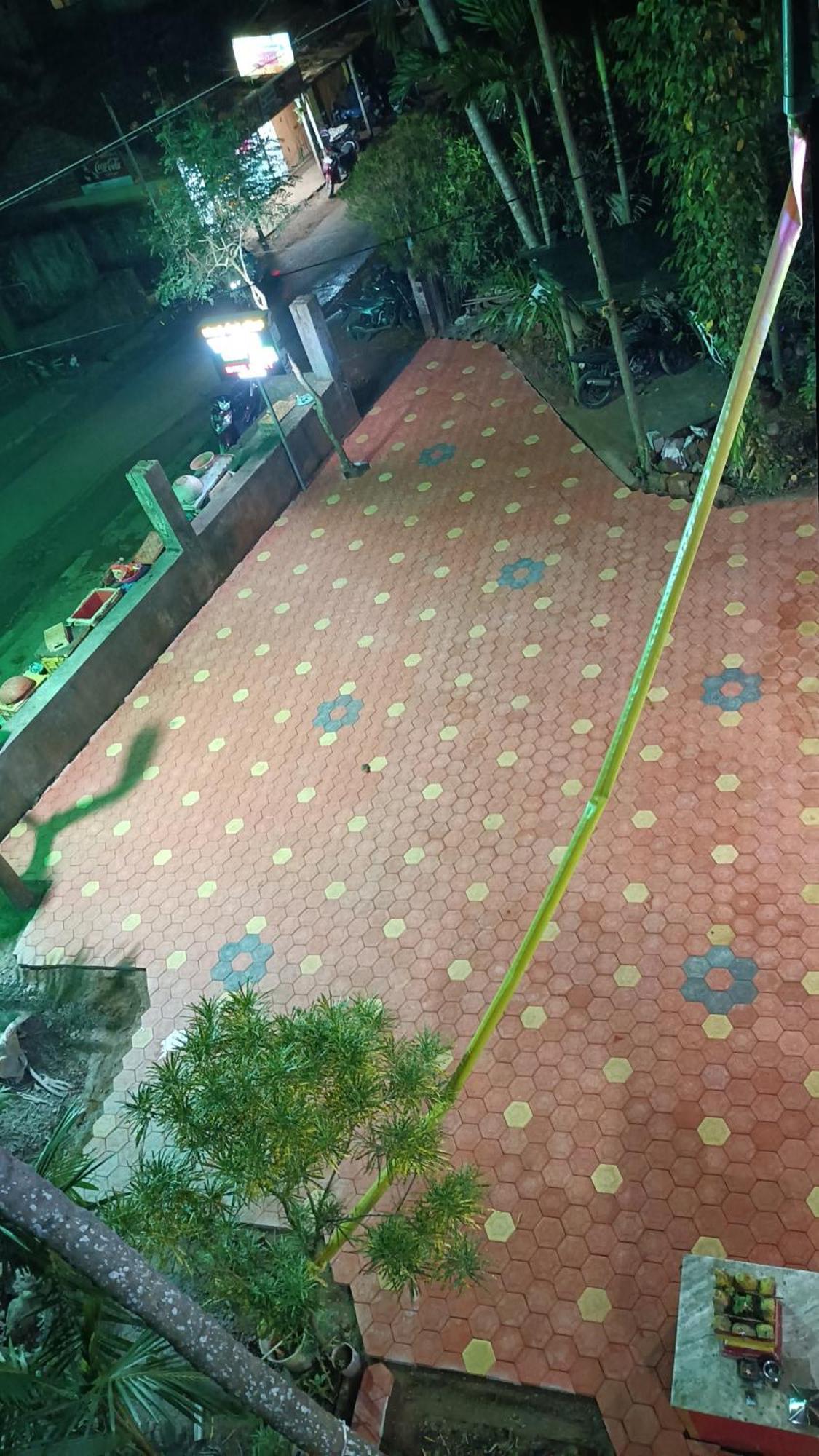 Yanki Gokarna * Gokarna (Karnataka)