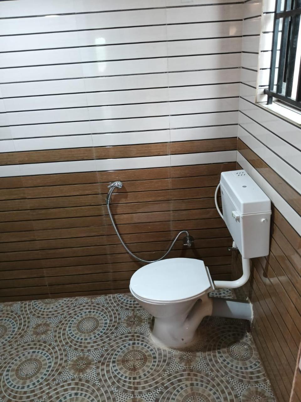 Hill View Paradise Hotel 3*