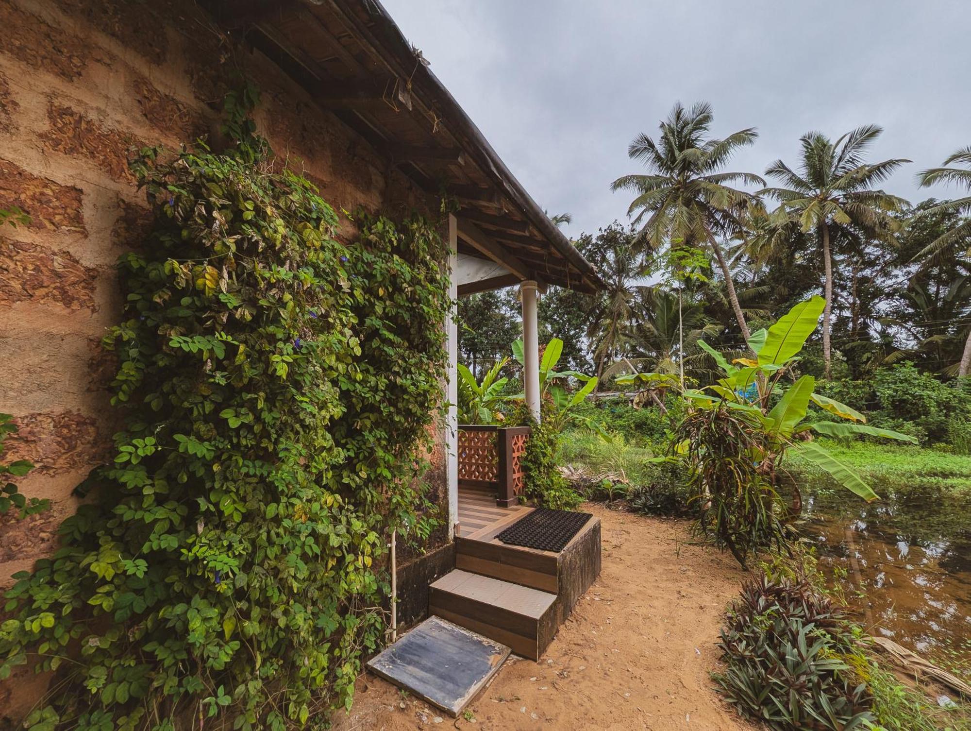 Hotel Sunset Cafe Gokarna (Karnataka)