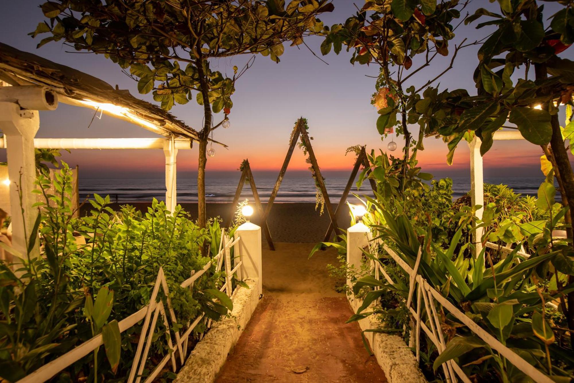 Sunset Cafe Hotel *