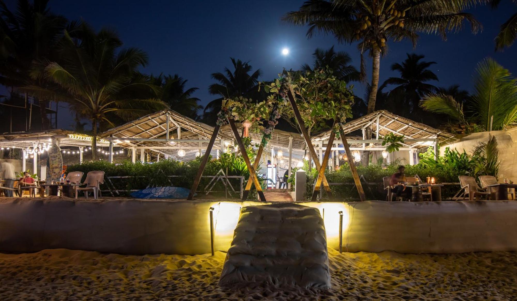 Hotel Sunset Cafe Gokarna (Karnataka)