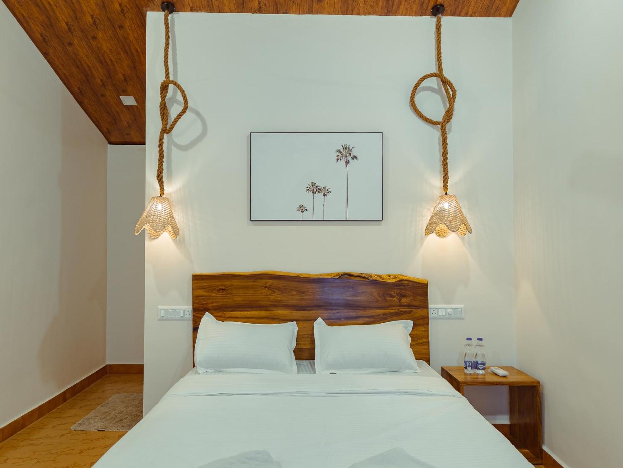 Hotel Sunset Cafe Gokarna (Karnataka)