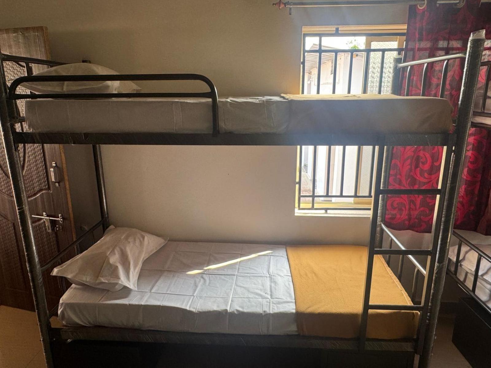 Aaroha Hilltop Backpackers * Gokarna (Karnataka)