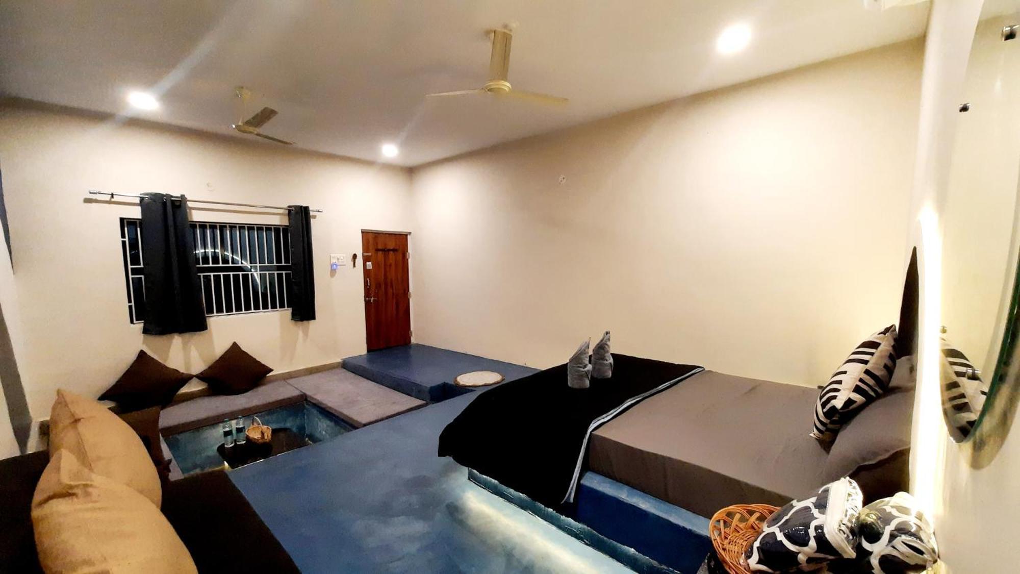 Turtle's Gokarna Guest house Gokarna (Karnataka)
