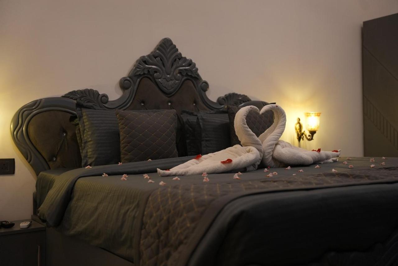 Revellers Resort
