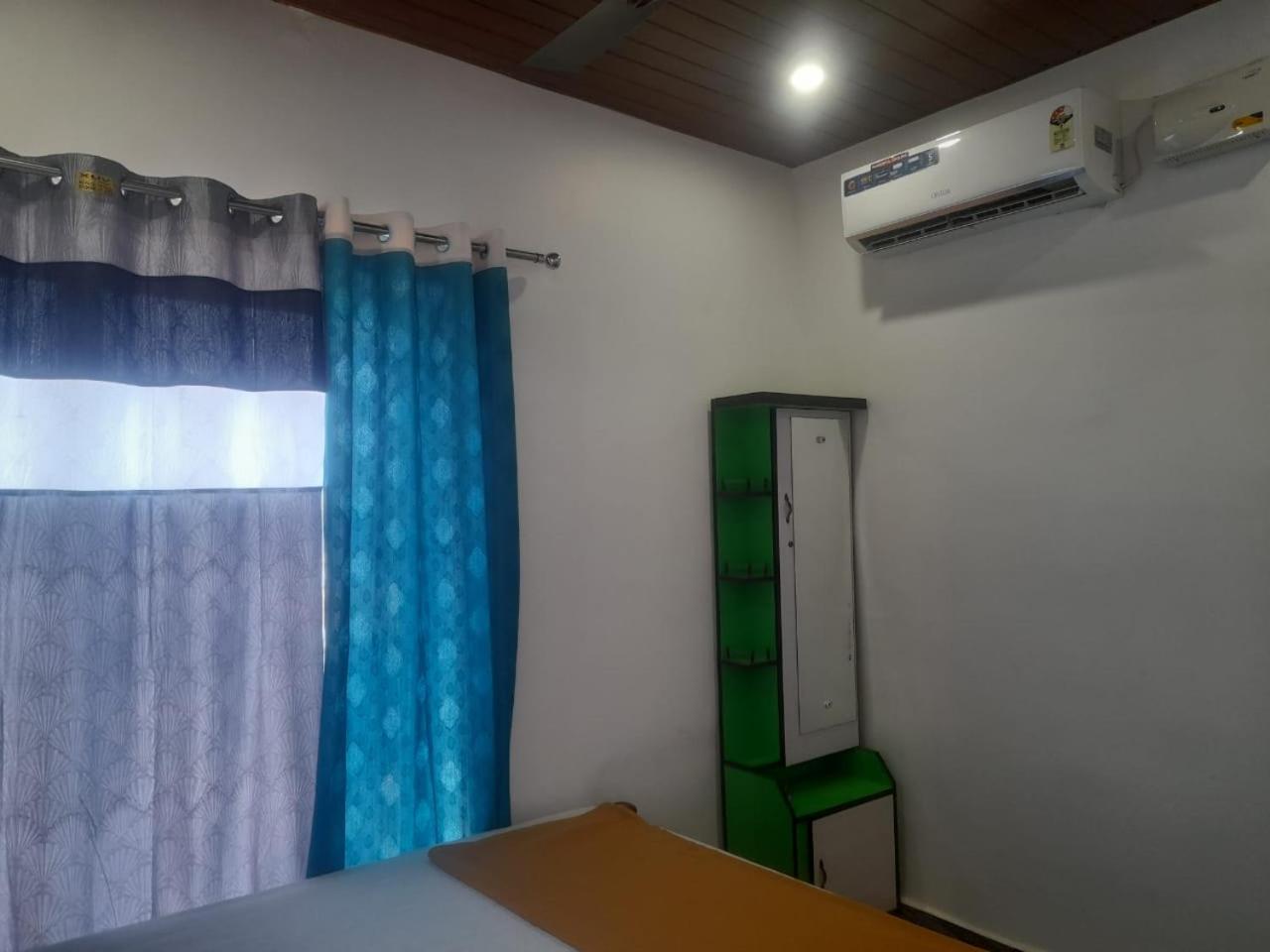 Homestay Candle Wood Gokarna (Karnataka)