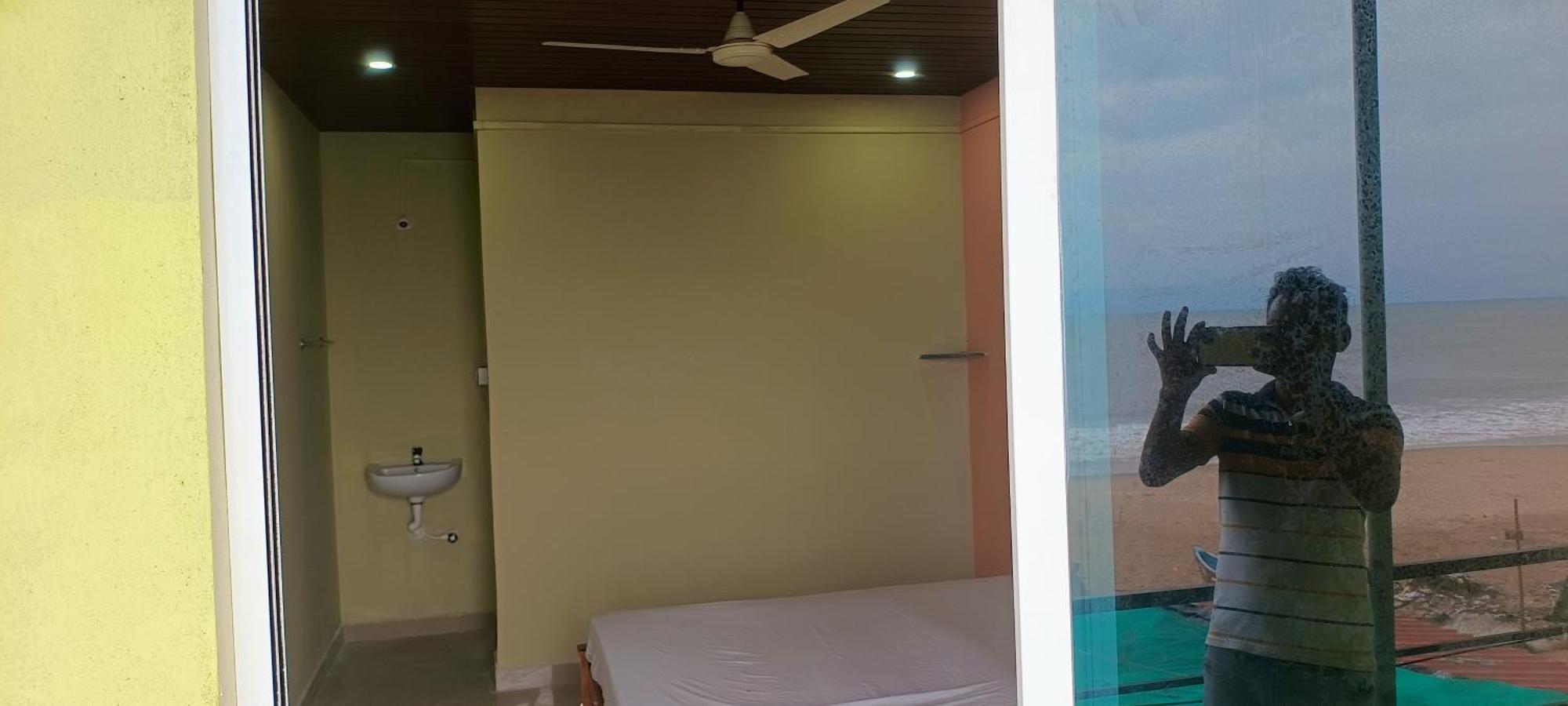 Aisiri Comforts And Cafe Hotel Gokarna (Karnataka)
