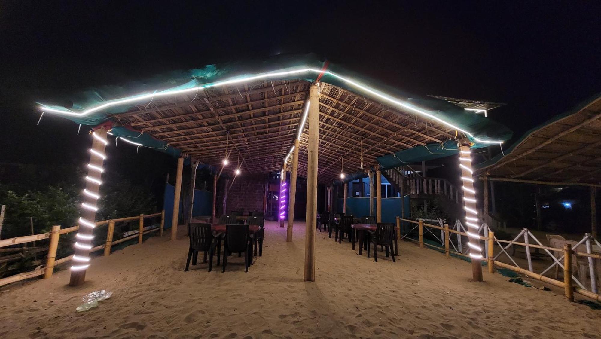 Hostel Golden Shack