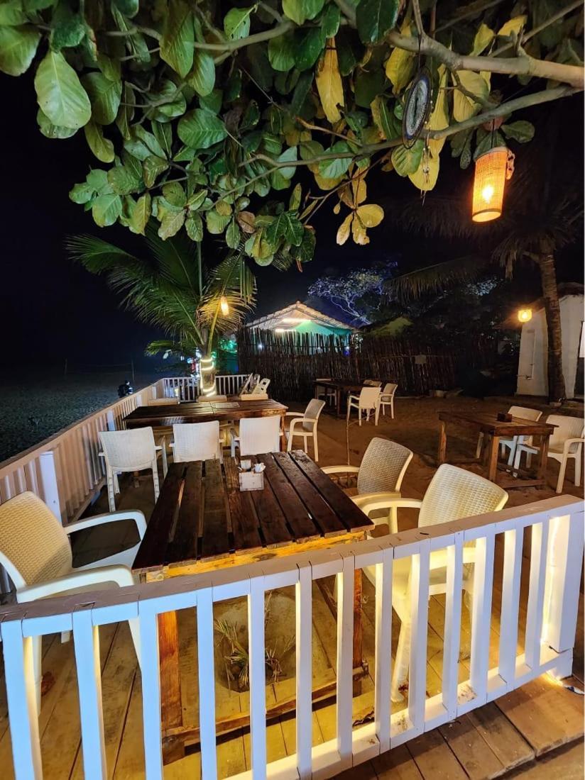 The Coco Leaf Cafe *