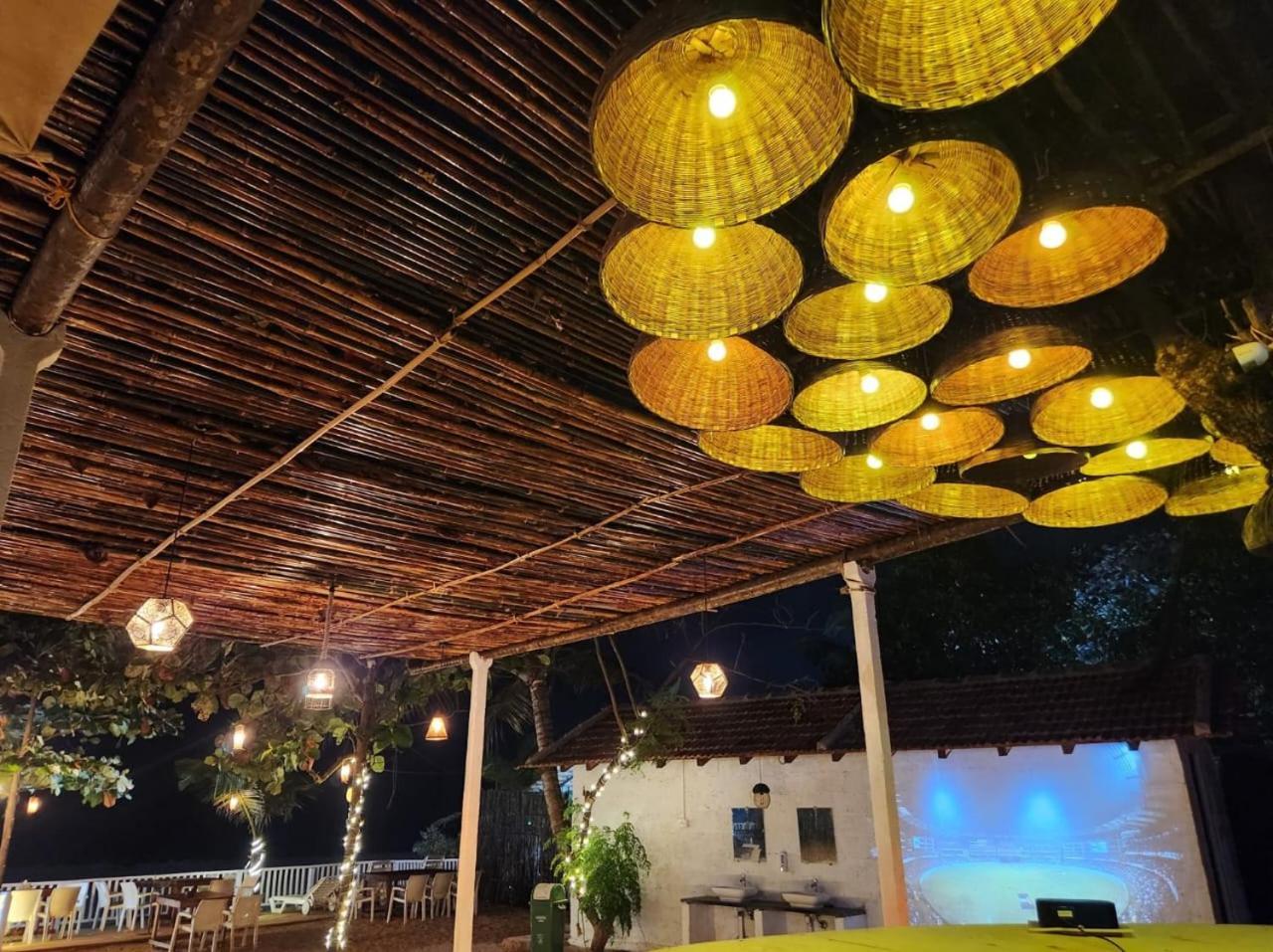 The Coco Leaf Cafe Hotel Gokarna (Karnataka)