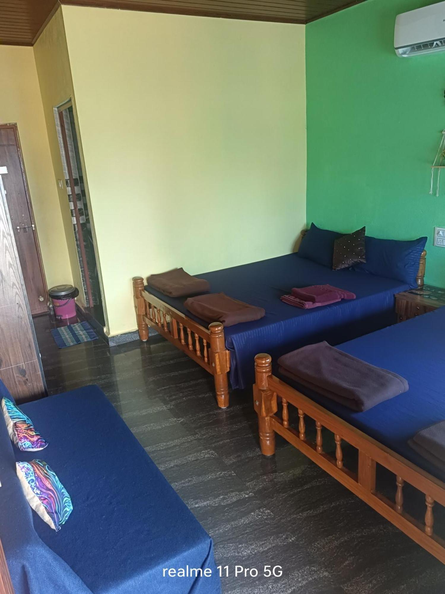 Parshuram Sea Shore Cafe And Rooms, Gokarna *