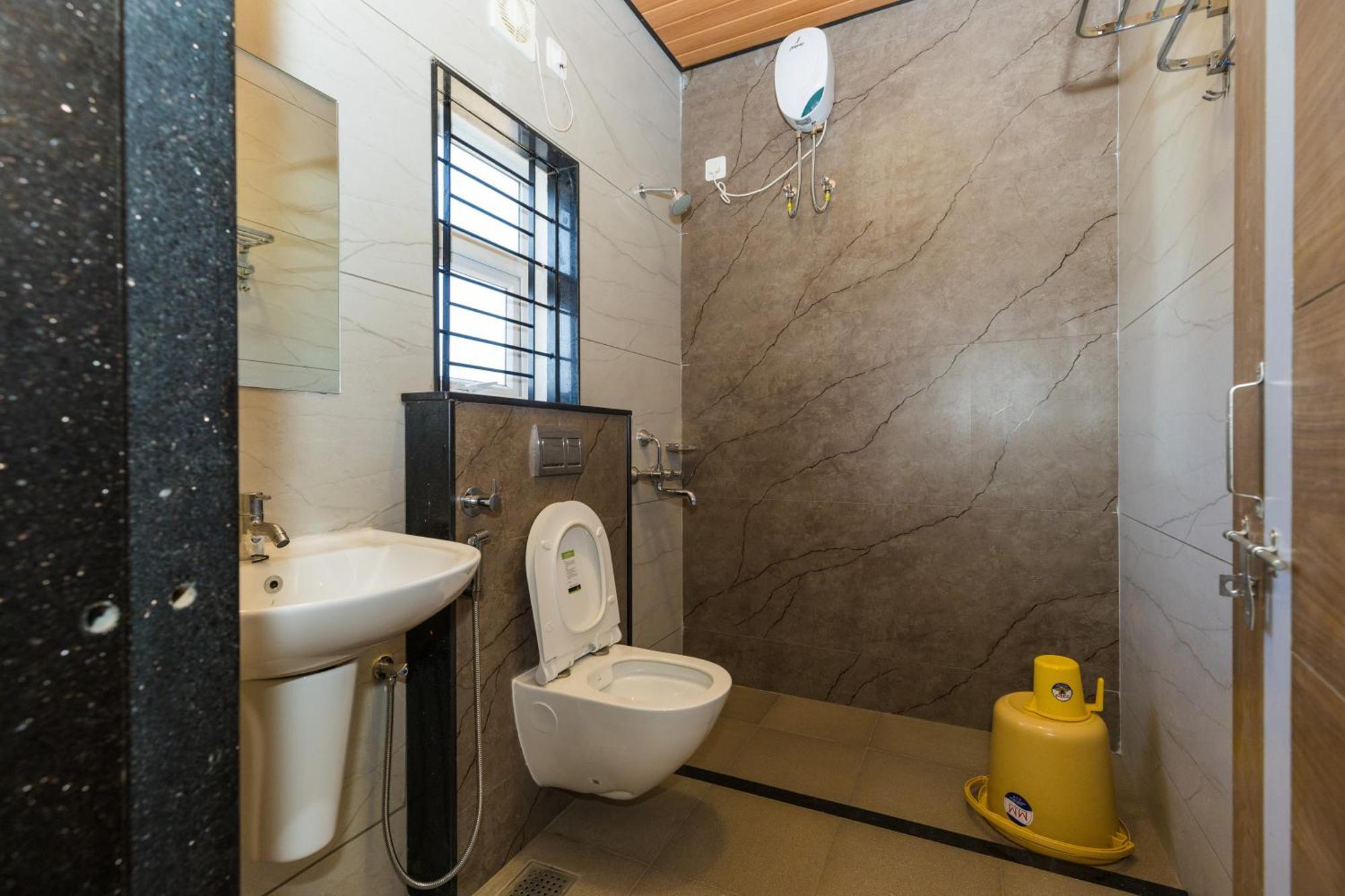 Tribhuvan Gokarna 4*