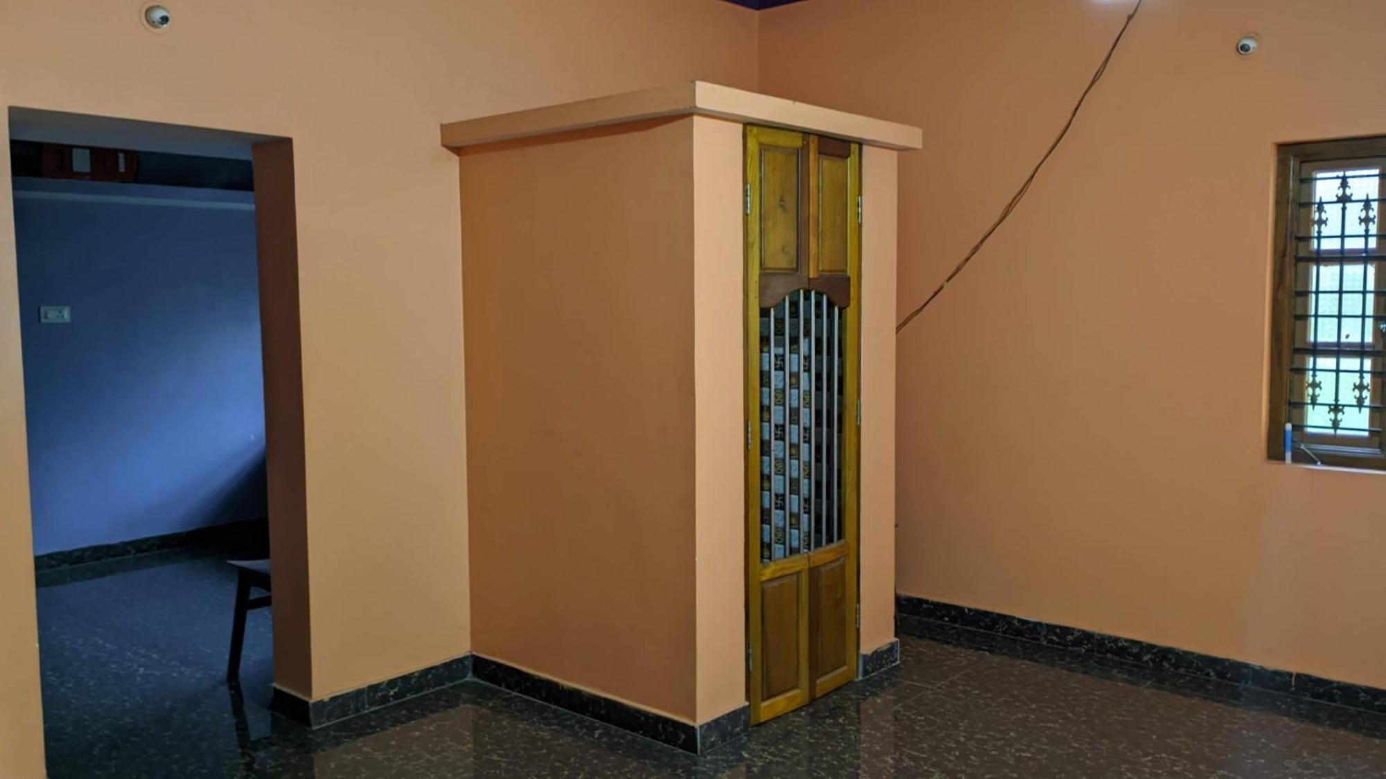 Nandana Apartment *