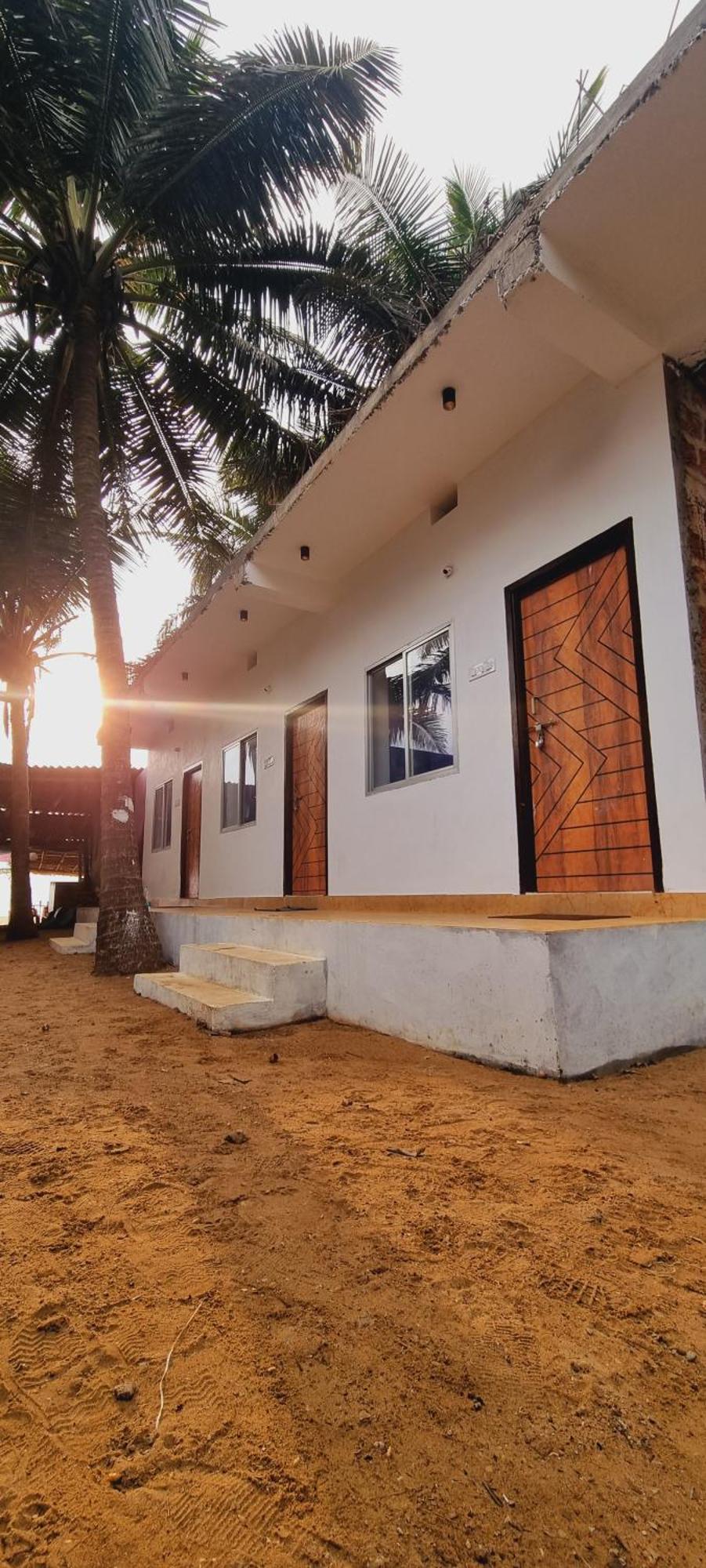 Sea Breeze Retreat Gokarna Homestay *