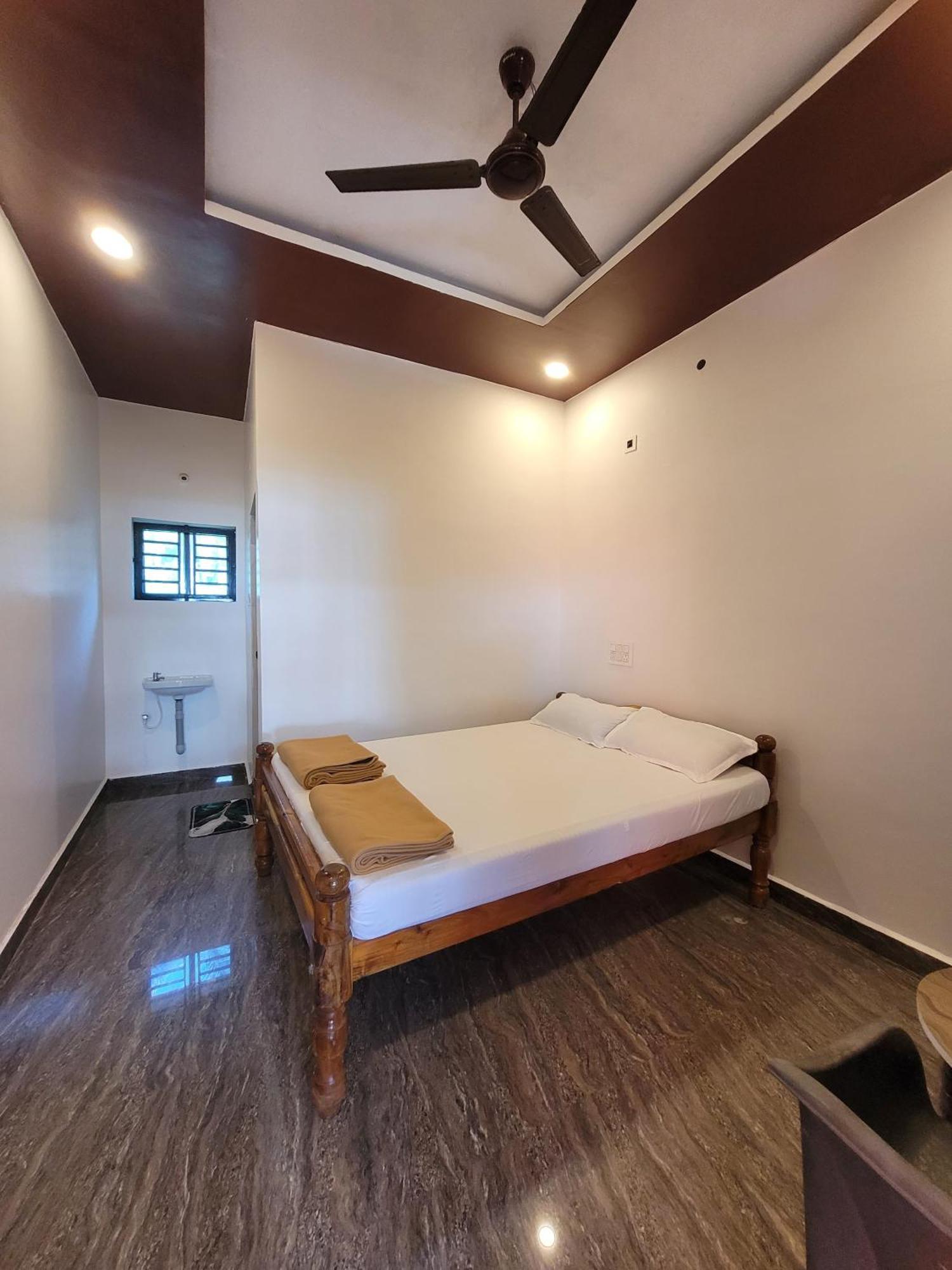 Beasho Gokarna Gokarna (Karnataka)
