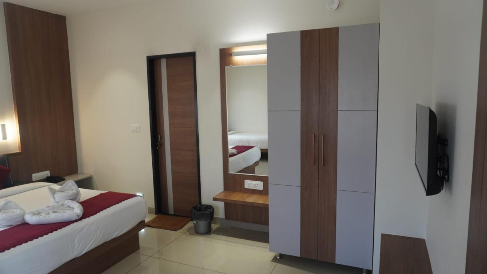 Tribhuvan Gokarna Hotel 4*